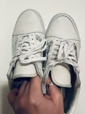 Vans Women's White Lace-Up Sneakers with Sequin Side Trim